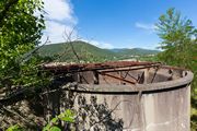 Ruine d'une tour de refroidissement