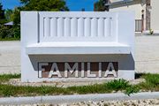 Familia